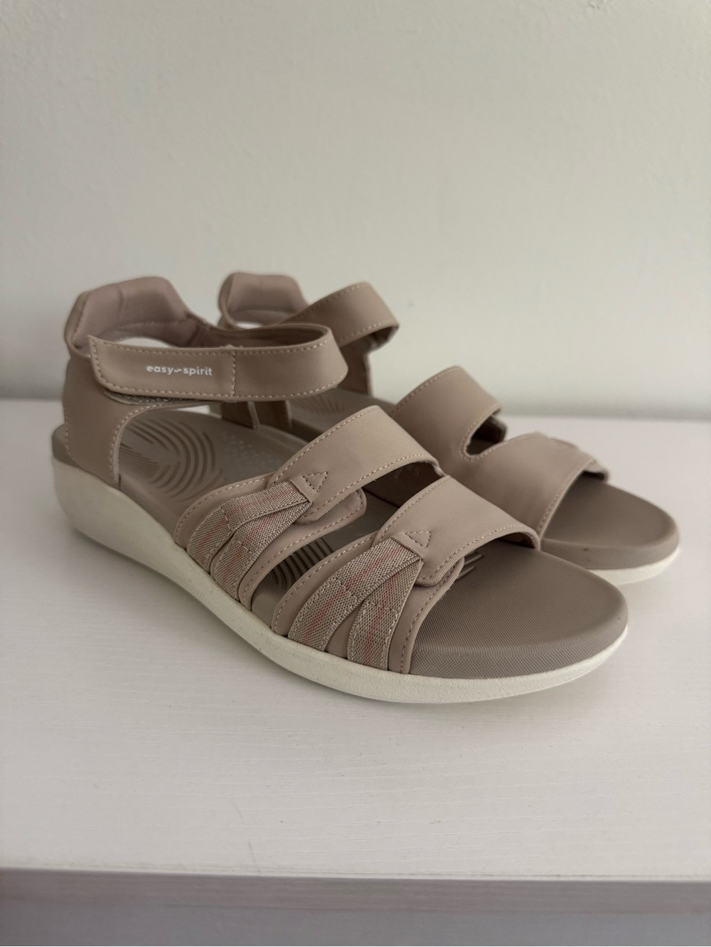 Easy Spirit Women’s Taupe Strappy Comfort Sandals